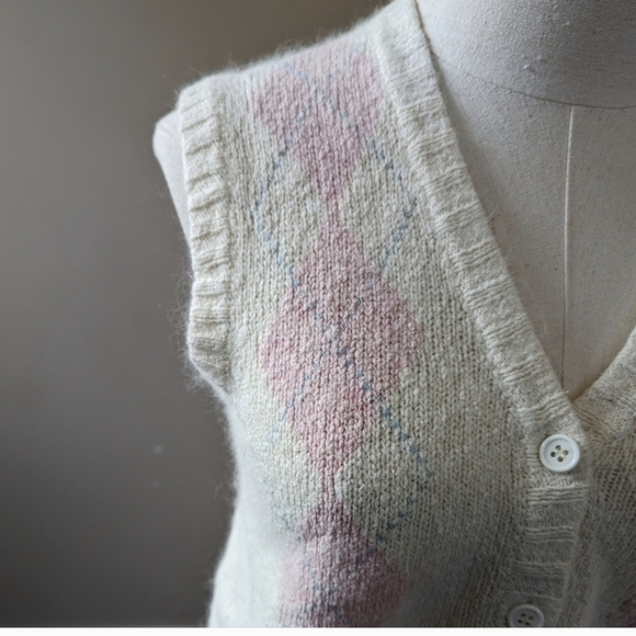 Vintage Argyle Silk Angora Blend Sweater Vest - Picture 5 of 12